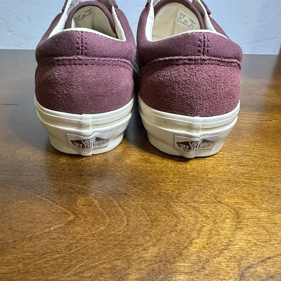 NWOT Vans MTE Old Skool Sneakers - Picture 5 of 7